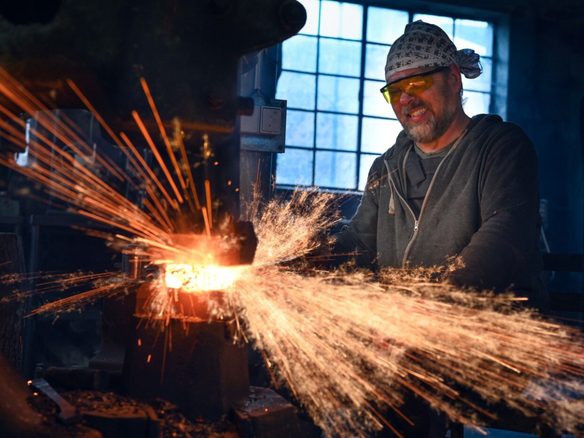 Pavel Bolf Fotogalerie kování meče školy Muramasa