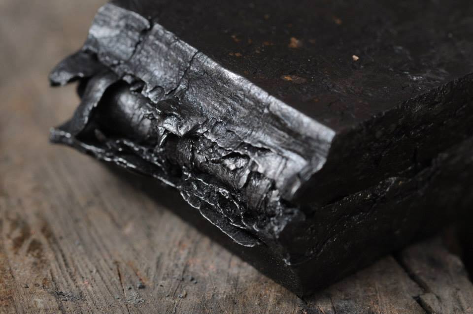 Pavlem Bolfem přeložený svitek oceli pro japonský meč