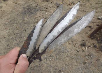 Pavel Bolf - nůž z damaškové oceli