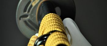 Pavel Bolf - Katana v uchigatana koshirae ve stylu období Nambokucho, školy Gassan, Tsuba