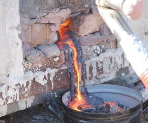 Tavba tamahagane v březnu 2022 v Pálovicích u Pavla Bolfa