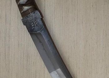 Pavel Bolf - nože z překládané oceli a oceli oroshigane 