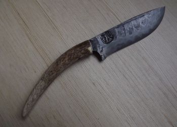 Pavel Bolf - nože z překládané oceli a oceli oroshigane 