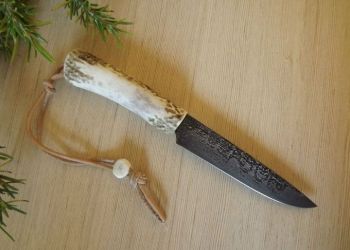 Pavel Bolf - nože z překládané oceli a oceli oroshigane 