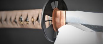 Pavel Bolf - Tachi ve stylu období Kamakura v uchigatana koshirae