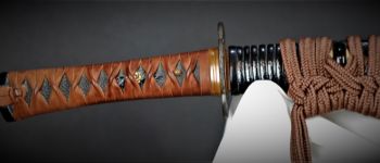 Pavel Bolf - O-wakizashi, Tensho koshirae, reprodukce Soshu stylu, tsuka