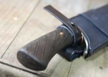 Pavel Bolf - nůž z nepřekládané oceli sunobe