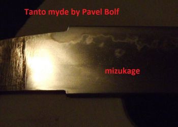 Mizukage bounded not on the tanto blade